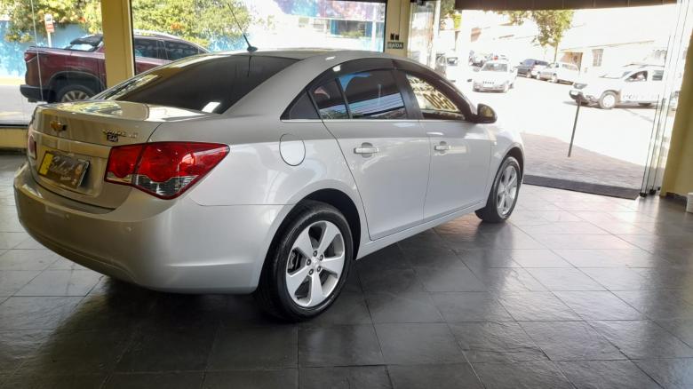 GM - Chevrolet - CRUZE LT 1.8 AUTOMÁTICO