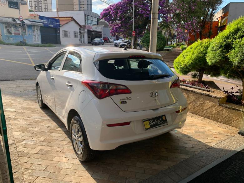 Hyundai - HB20 UNIQUE 1.0 FLEX