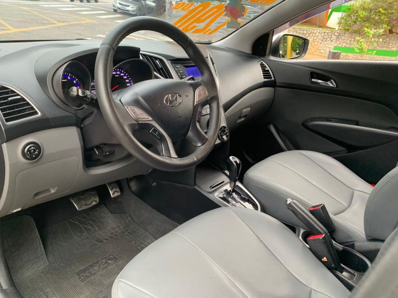 Hyundai - HB20X PREMIUM