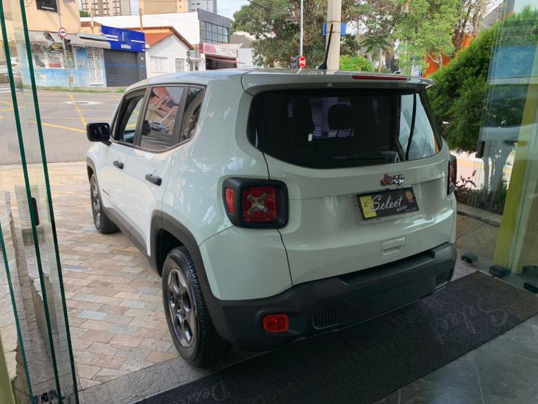 Jeep - RENEGADE 1.8 AT