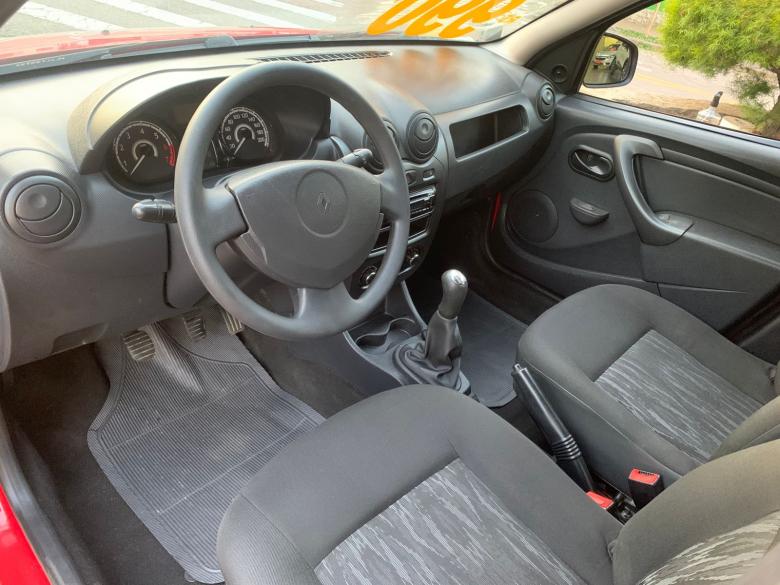 Renault - SANDERO AUTHENTIQUE