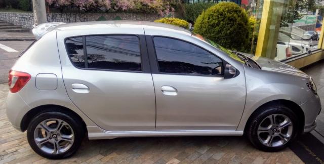 Renault - SANDERO GT line 1.6 FLEX