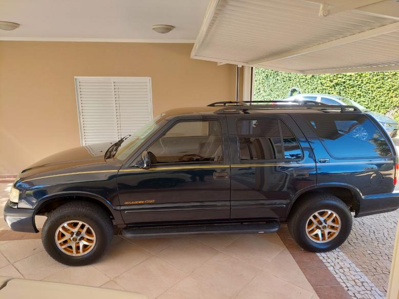 GM - Chevrolet - BLAZER EXECUTIVE 4.3 V6 AUT