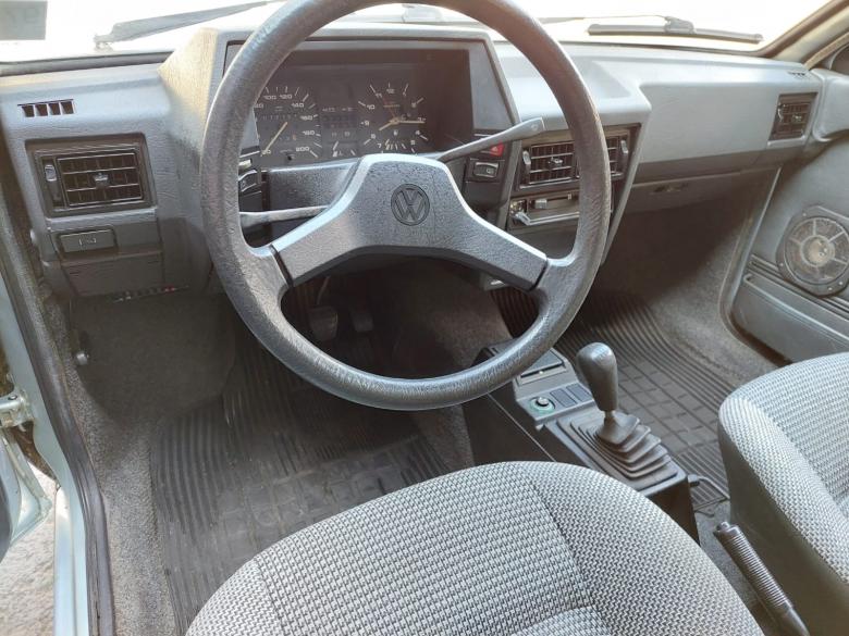 VW - VolksWagen - GOL GL 1.6