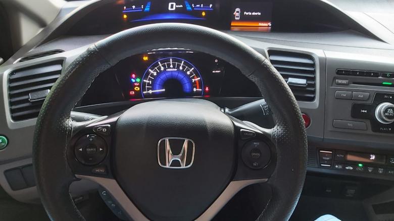 Honda - CIVIC LXS MT