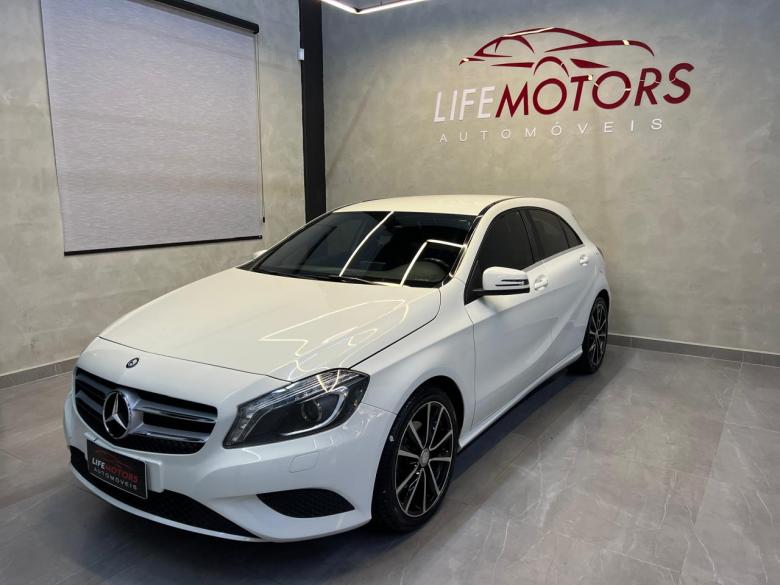 Mercedes-Benz - MERCEDES BENZ/ A200 URBAN 1.6 TURBO 156CV AUTOMATICO 