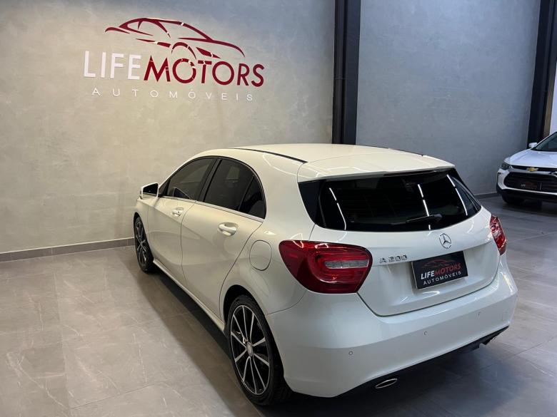 Mercedes-Benz - MERCEDES BENZ/ A200 URBAN 1.6 TURBO 156CV AUTOMATICO 