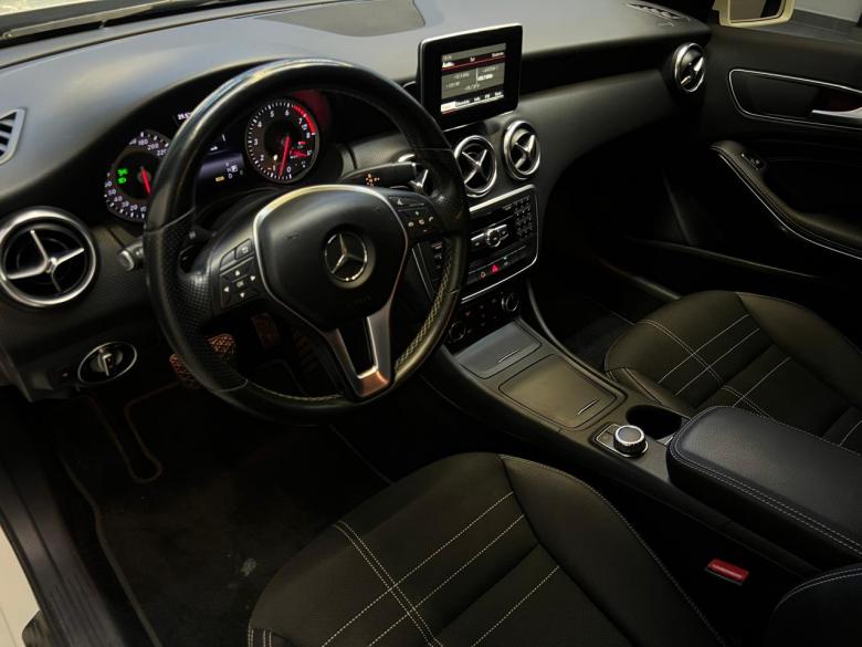 Mercedes-Benz - MERCEDES BENZ/ A200 URBAN 1.6 TURBO 156CV AUTOMATICO 