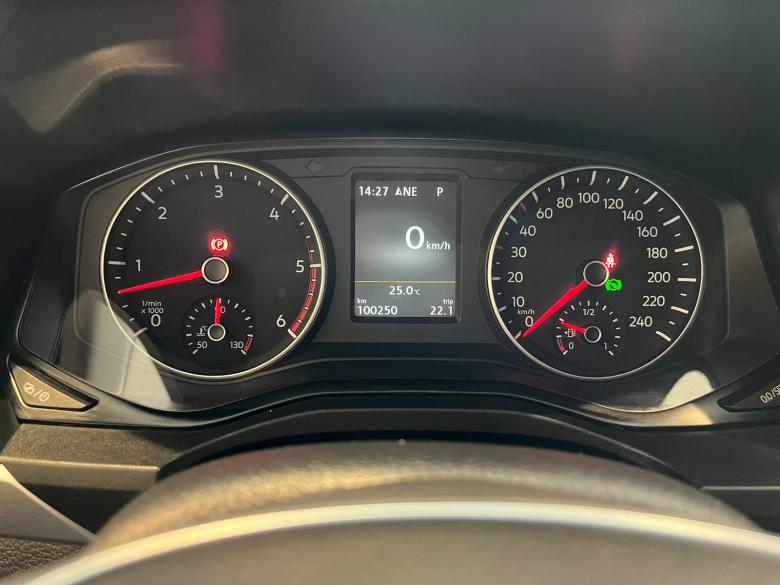 VW - VolksWagen - AMAROK V6 HIGHLINE