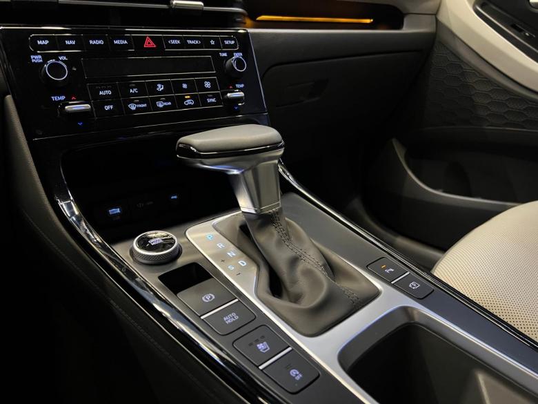 HYUNDAI - HYUNDAI/CRETA ULTIMATE 1.6 TB