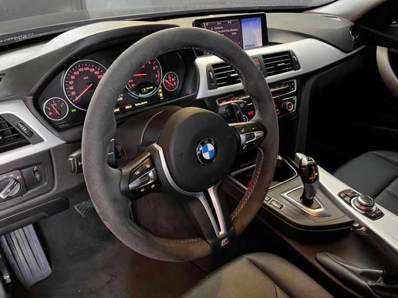 BMW - I/BMW 320I 3B11