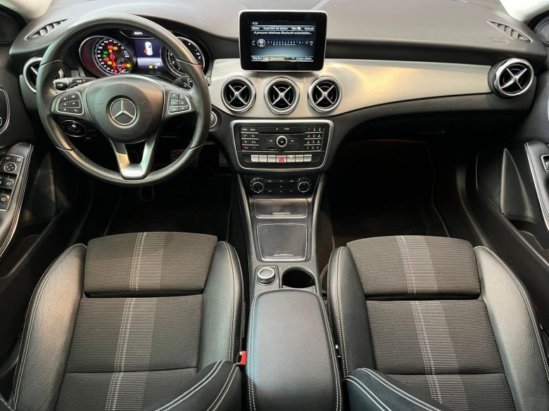 Mercedes-Benz - MERCEDES BENZ GLA 200 ADVANCE 1.6 TURBO 