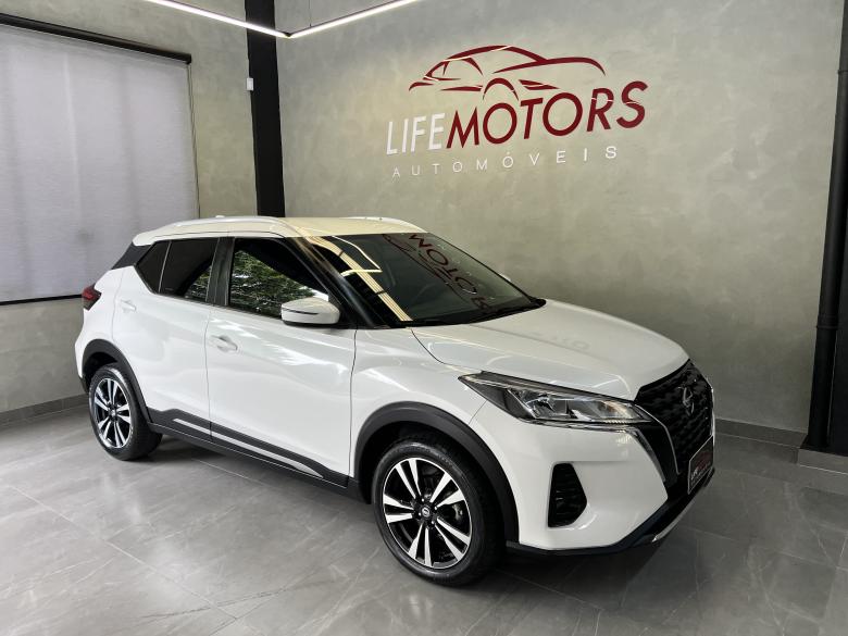 Nissan - NISSAN/KICKS ADVANCE 