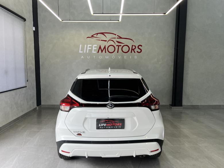 Nissan - NISSAN/KICKS ADVANCE 