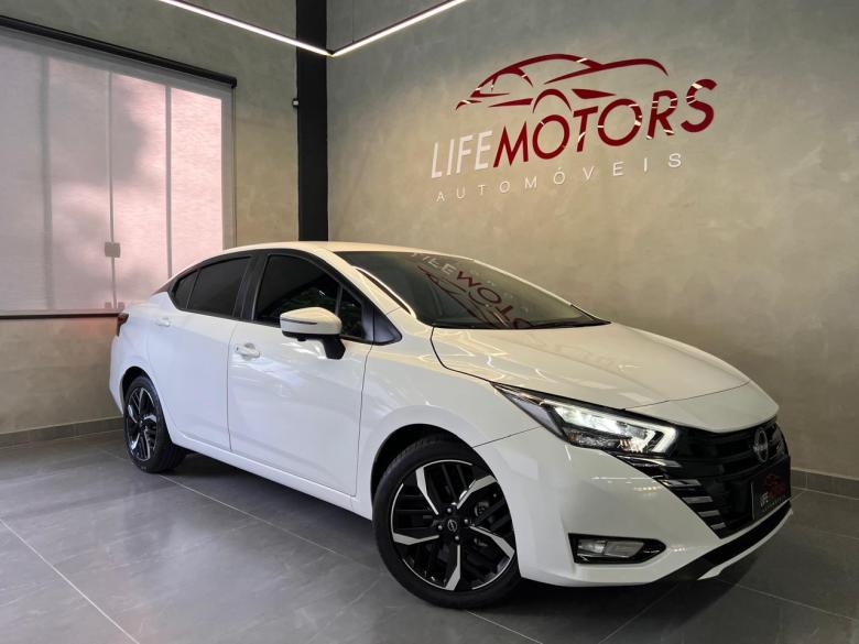 Nissan - NISSAN/VERSA EXCLUSIVE 1.6  