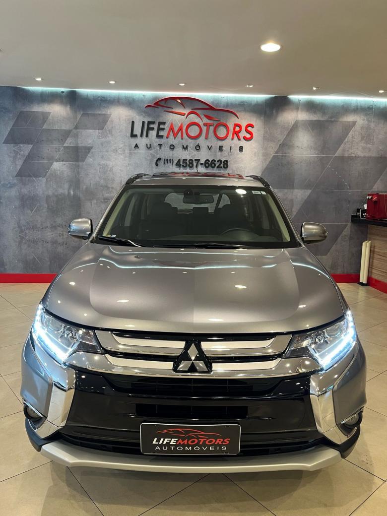 Mitsubishi - OUTLANDER GT 