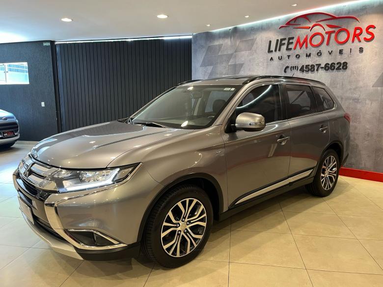 Mitsubishi - OUTLANDER GT 