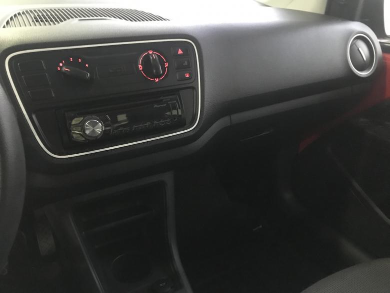 VW - VolksWagen - UP TAKE MA 
