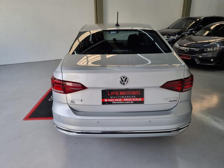 VW - VolksWagen - VIRTUS HIGHLINE 200 TSI 2019