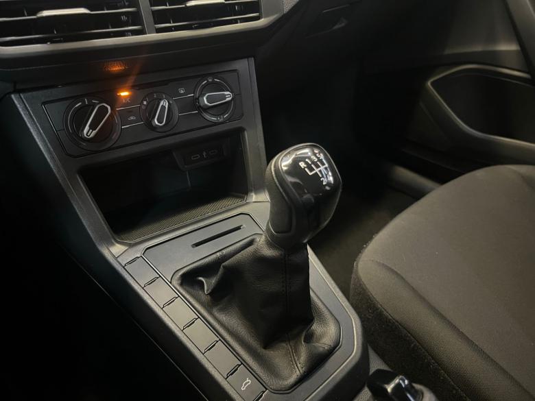 VW - VolksWagen - VW/POLO TRACK 1.0 MT