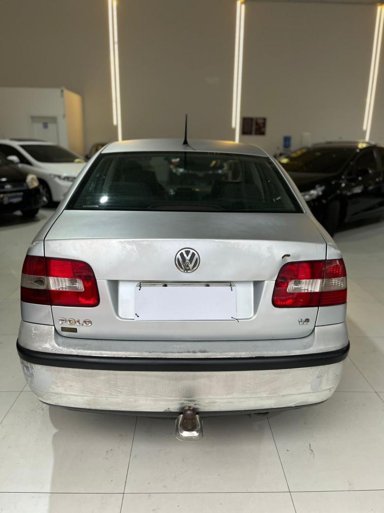 VW - VOLKSWAGEN - Polo Sedan 1.6 Mi 101cv 8V 4p Gasolina