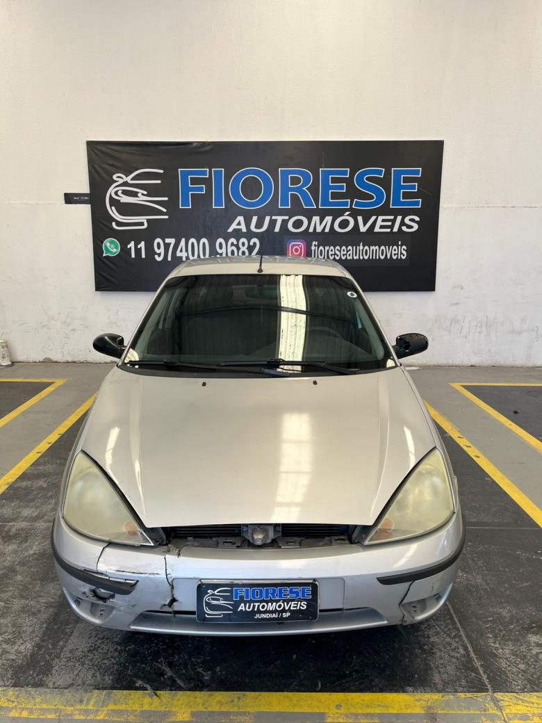 FORD - Focus Sedan 1.6/1.6 Flex 8V/16V 4p Mec. Gasolina