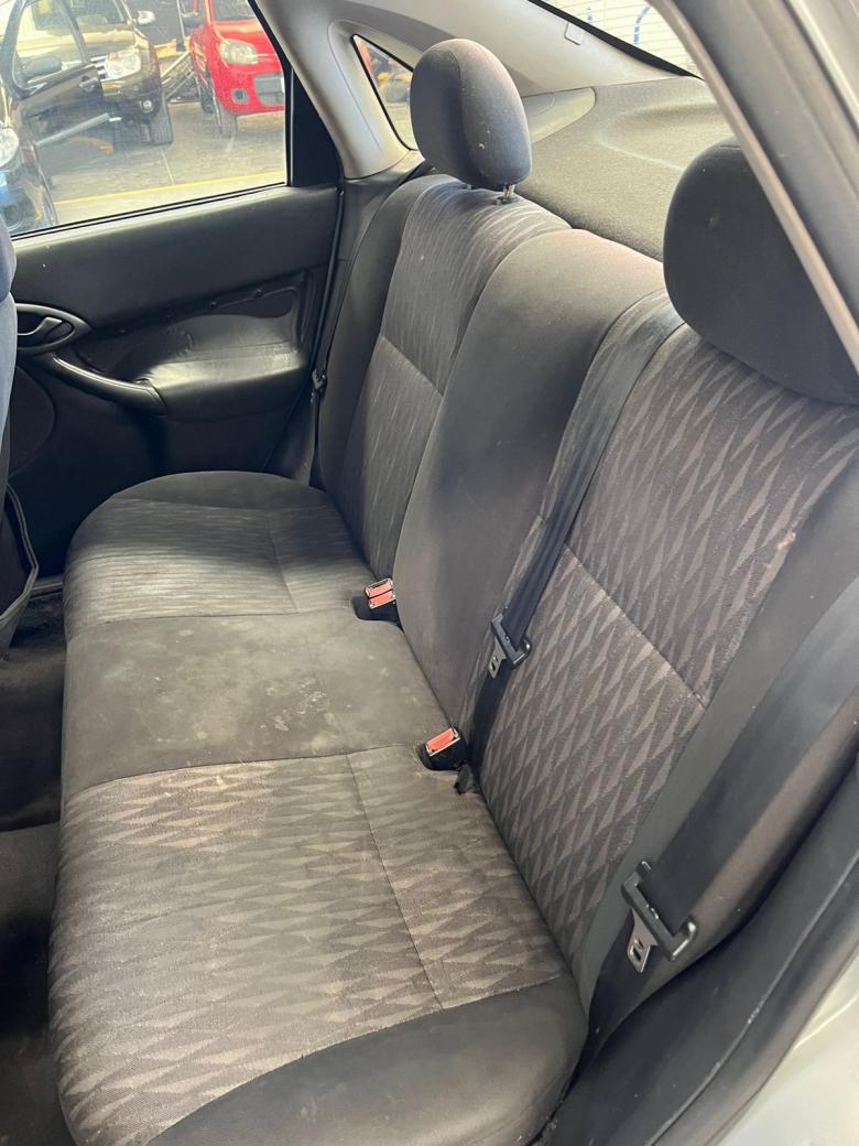 FORD - Focus Sedan 1.6/1.6 Flex 8V/16V 4p Mec. Gasolina