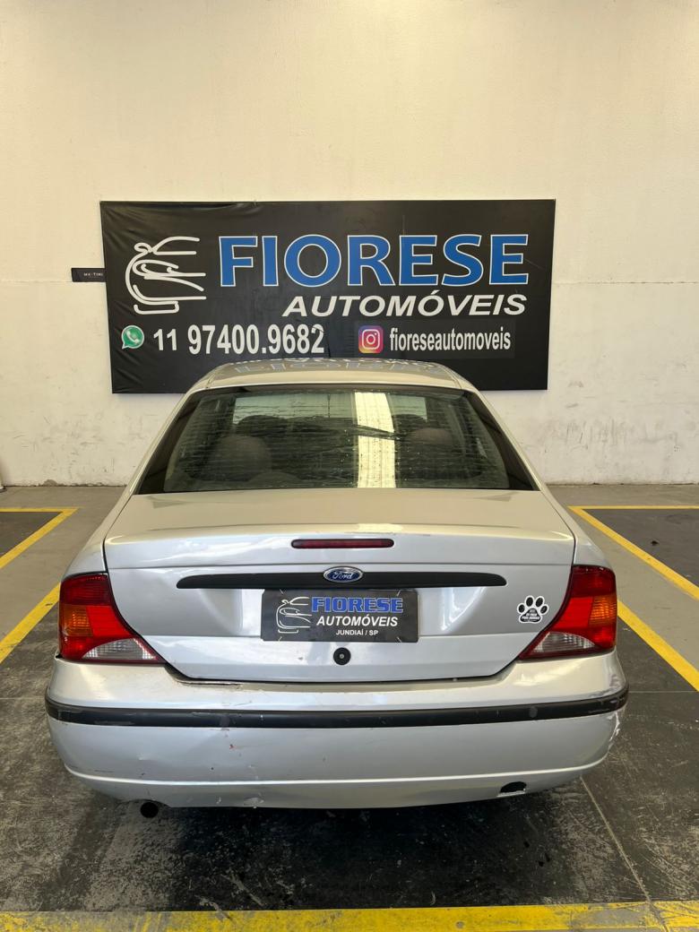 FORD - Focus Sedan 1.6/1.6 Flex 8V/16V 4p Mec. Gasolina