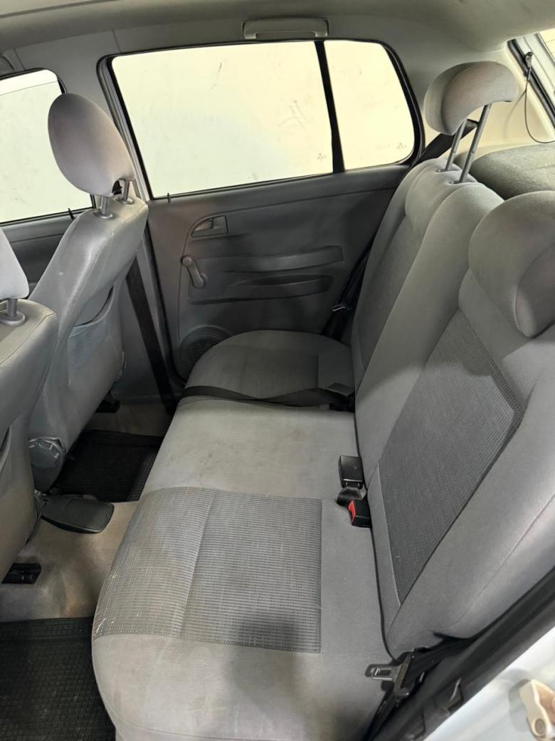 VW - VOLKSWAGEN - Fox Plus 1.6Mi/ 1.6Mi Total Flex 8V 4p Gasolina