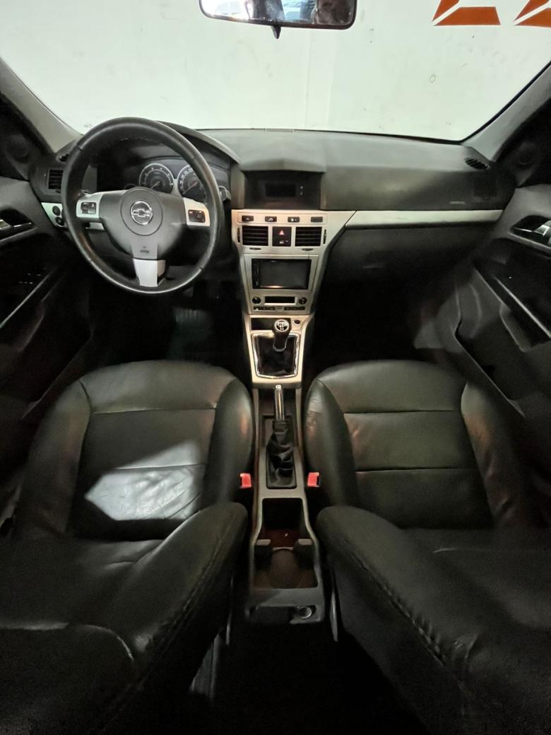 GM - Chevrolet - Vectra Elegan. 2.0 MPFI 8V FlexPower Mec