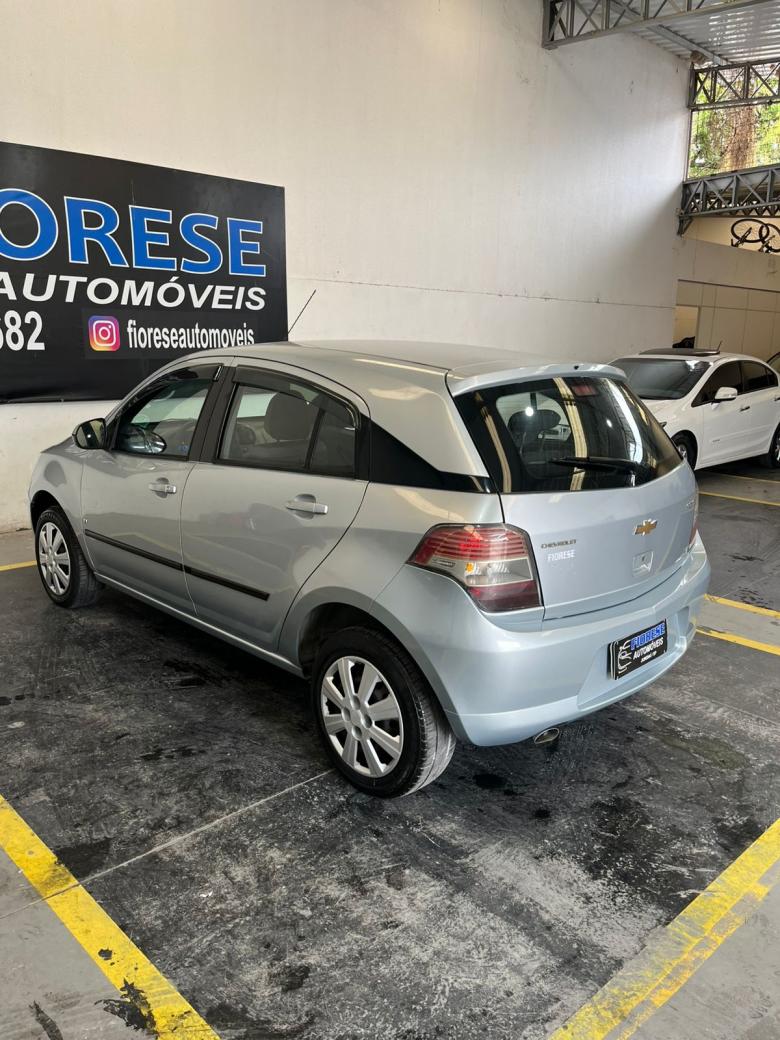 GM - Chevrolet - AGILE LT 1.4 MPFI 8V FlexPower 5p