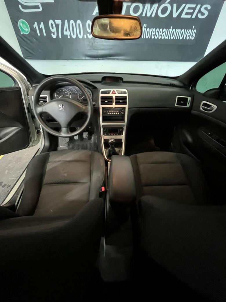 Peugeot - 307 Soleil/ Presence 1.6/1.6 Flex 16V 5p Gasolina