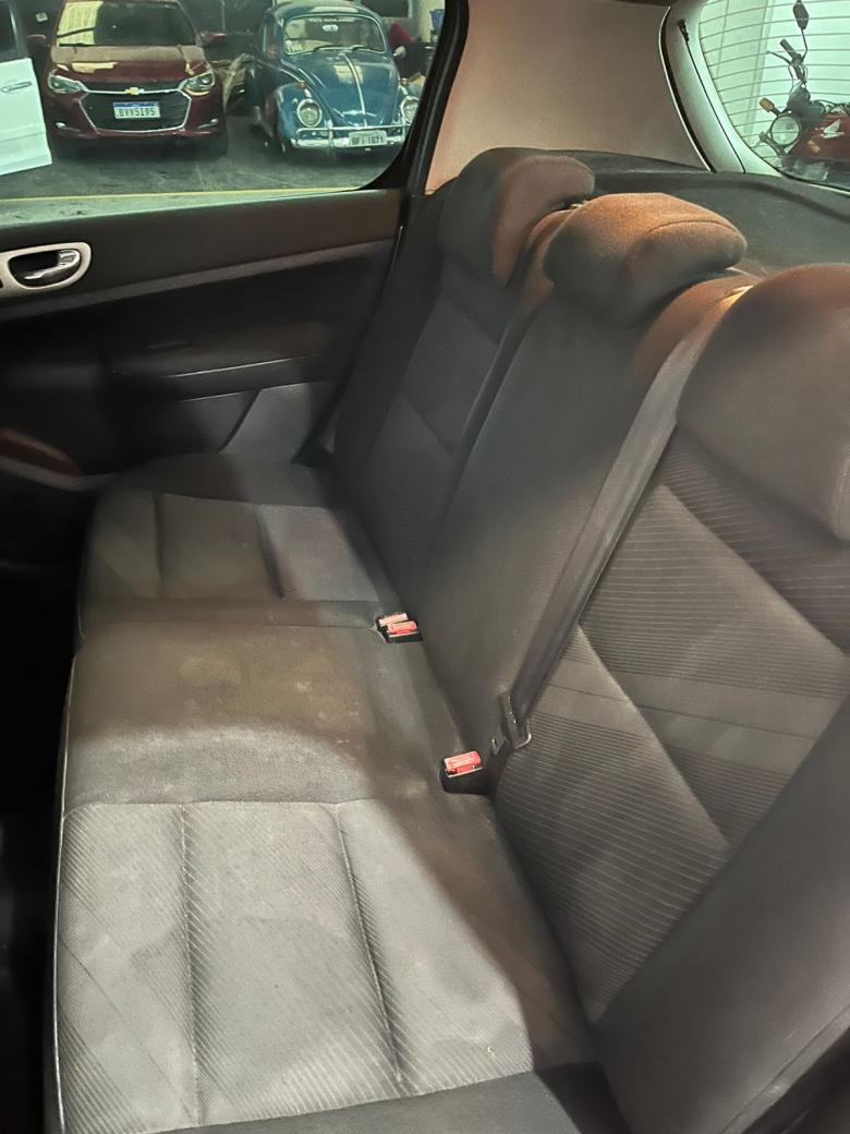 Peugeot - 307 Soleil/ Presence 1.6/1.6 Flex 16V 5p Gasolina