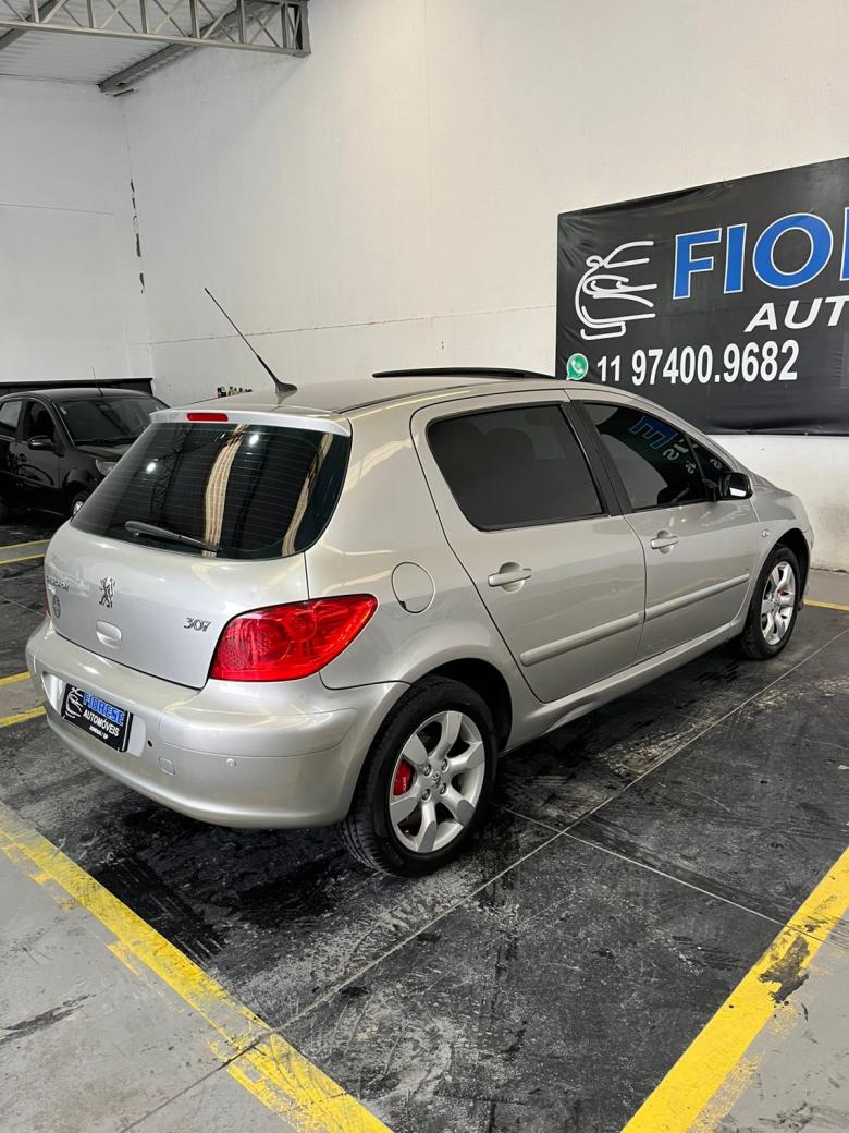 Peugeot - 307 Soleil/ Presence 1.6/1.6 Flex 16V 5p Gasolina