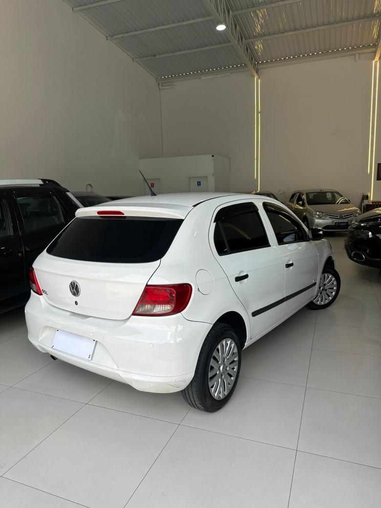 VW - VolksWagen - Gol (novo) 1.0 Mi Total Flex 8V 4p