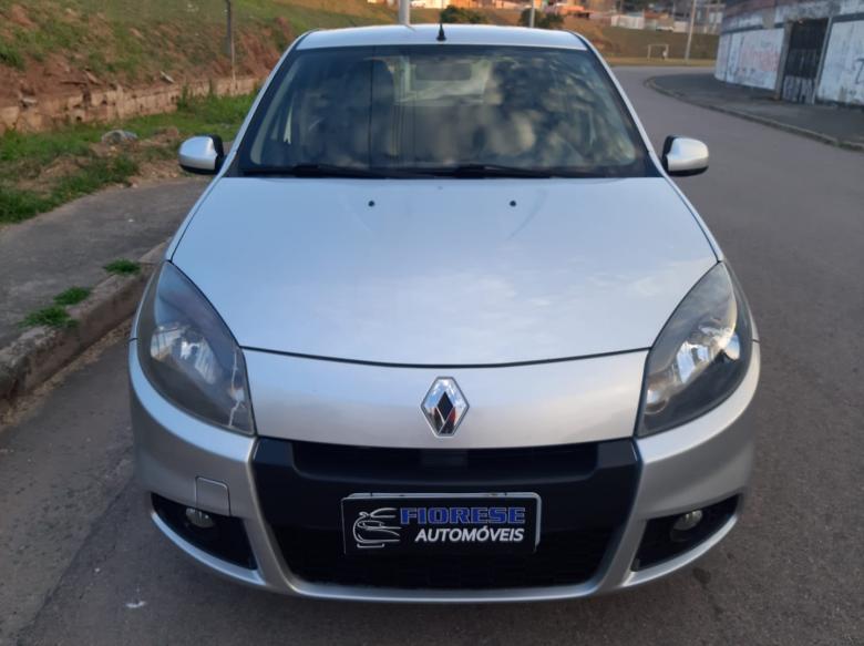 Renault - SANDERO Expression Hi-Flex 1.0 16V 5p  Gasolina