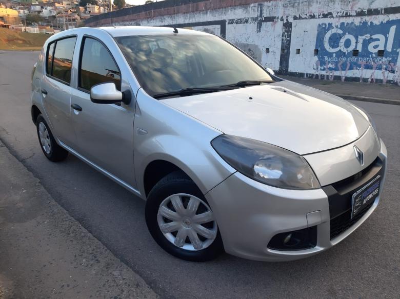 Renault - SANDERO Expression Hi-Flex 1.0 16V 5p  Gasolina
