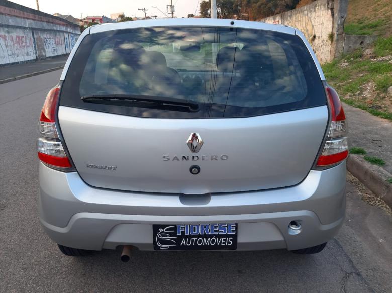 Renault - SANDERO Expression Hi-Flex 1.0 16V 5p  Gasolina