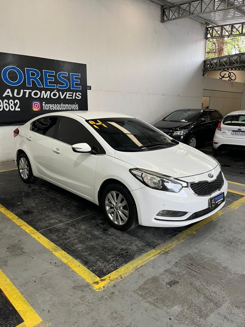 Kia Motors - Cerato 1.6 16V  Flex  Aut.