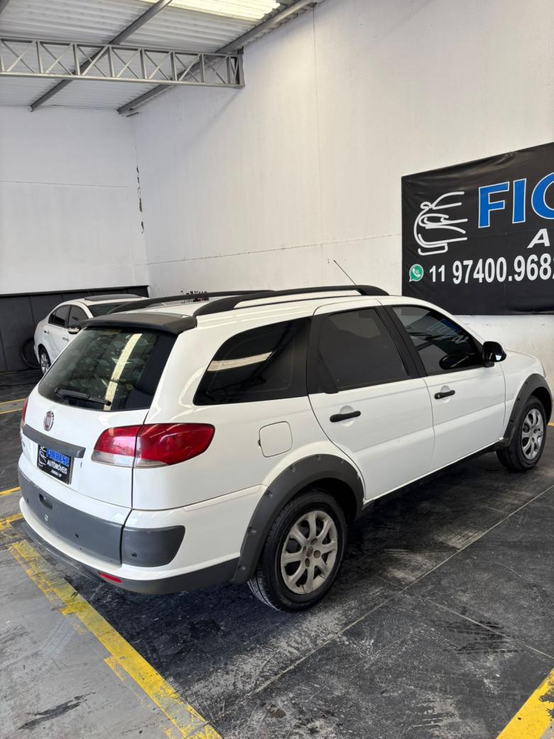 Fiat - Palio Weekend Trekking 1.6 Flex 16V 5p