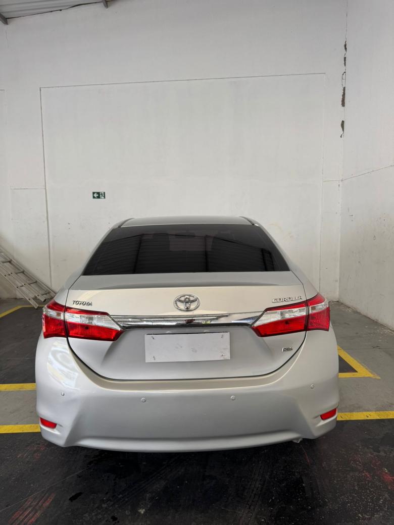 Toyota - Corolla GLi 1.8 Flex 16V  Aut.