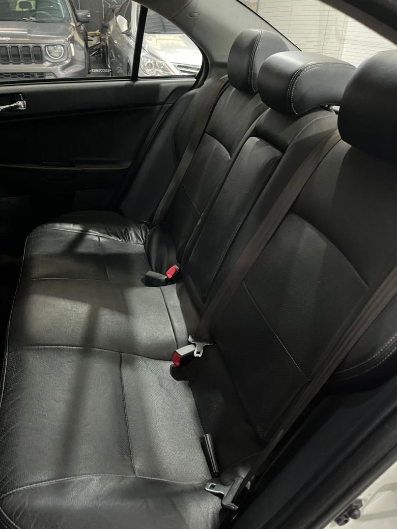 MITSUBISHI - Lancer 2.0 16V 160cv Mec. Gasolina