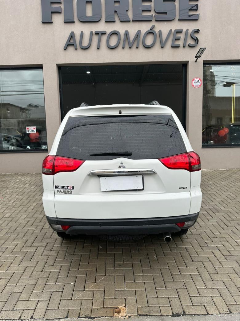 Mitsubishi - Pajero HPE 3.5 4x4 Flex 5p Aut.