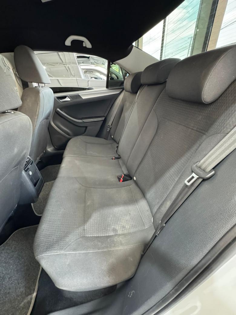 VW - VolksWagen - JETTA Trendline 2.0 T.Flex 8V 4p Tip.