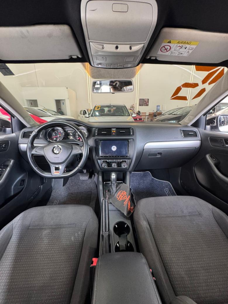 VW - VolksWagen - JETTA Trendline 2.0 T.Flex 8V 4p Tip.