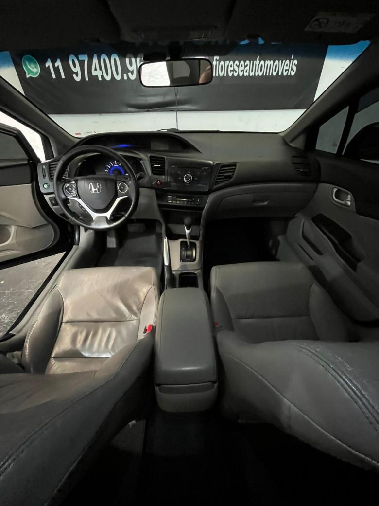 Honda - Civic Sedan LXR 2.0 Flexone 16V Aut. 4p