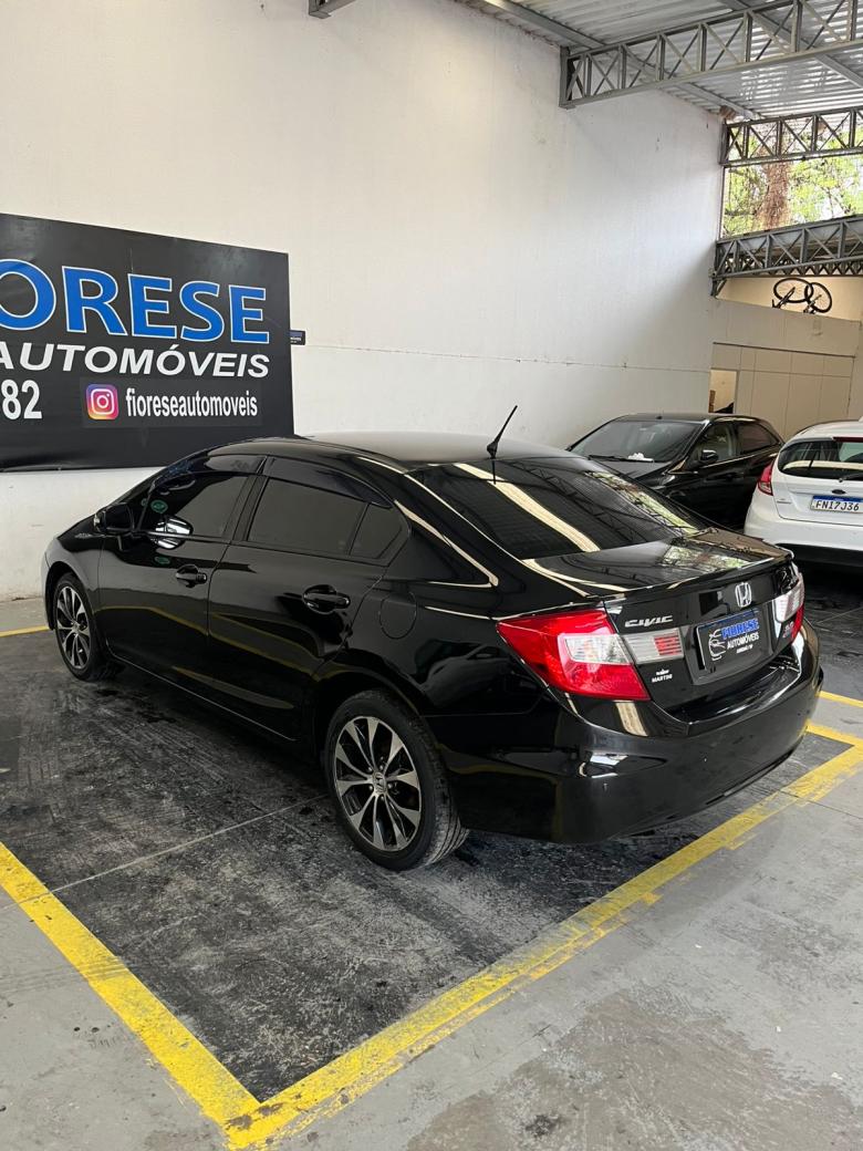 Honda - Civic Sedan LXR 2.0 Flexone 16V Aut. 4p