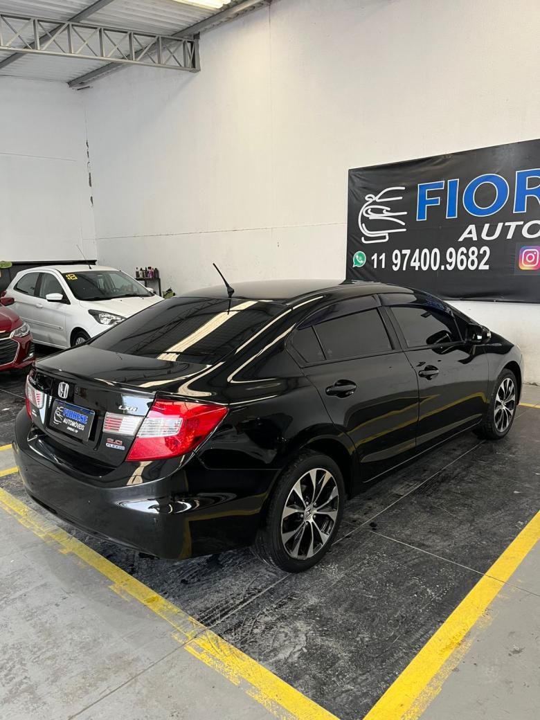 Honda - Civic Sedan LXR 2.0 Flexone 16V Aut. 4p