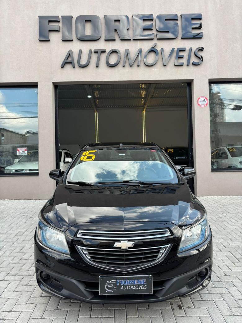 GM - Chevrolet - ONIX HATCH LT 1.4 8V FlexPower 5p Mec.
