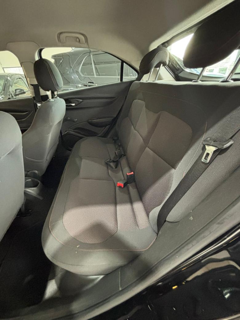GM - Chevrolet - ONIX HATCH LT 1.4 8V FlexPower 5p Mec.